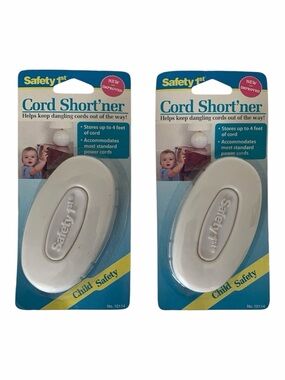 NWT Safety 1st Cord Short'ner 2 Included Stores 4 Feet of Cord Child Safety